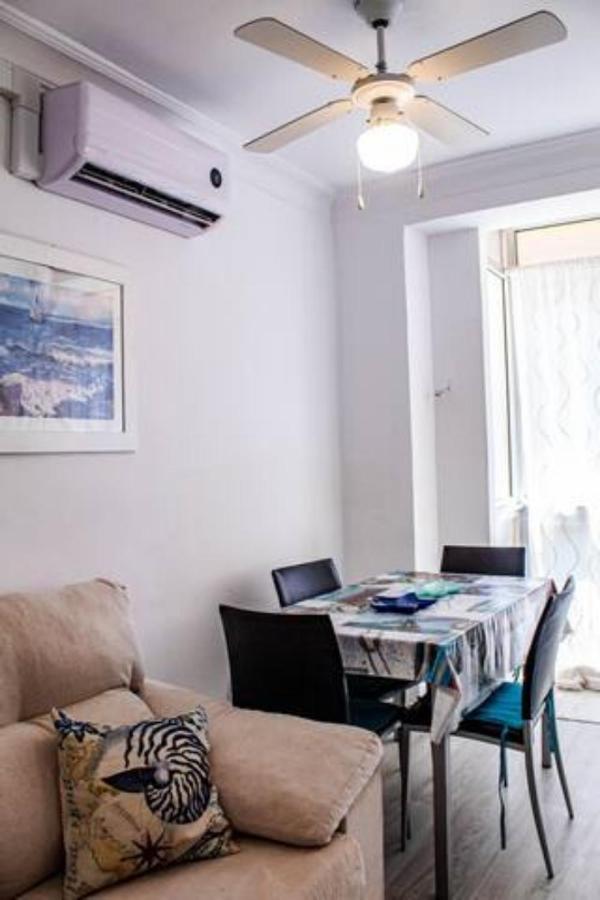 Reina Playa Apartment Valencia Bagian luar foto