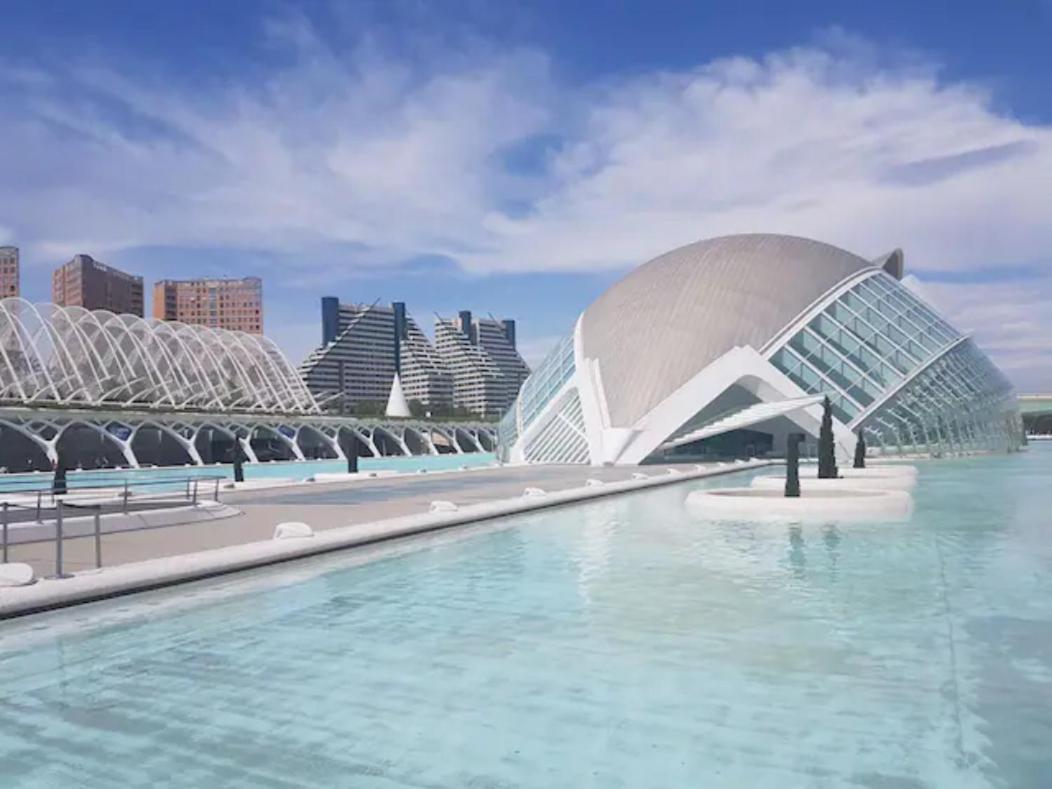 Reina Playa Apartment Valencia Bagian luar foto